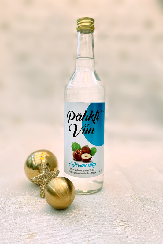 Nusswodka, Flasche